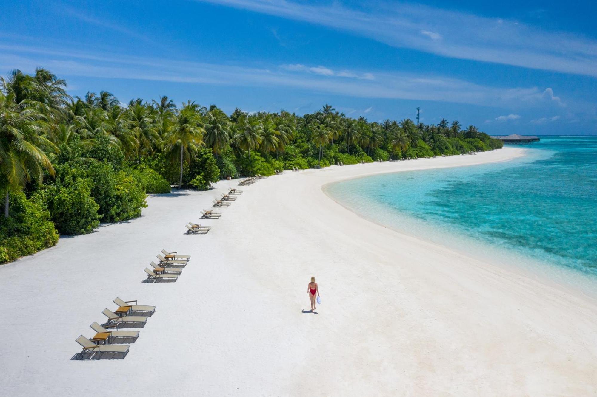 Cocoon Maldives Hotel Kurendhoo Exterior photo